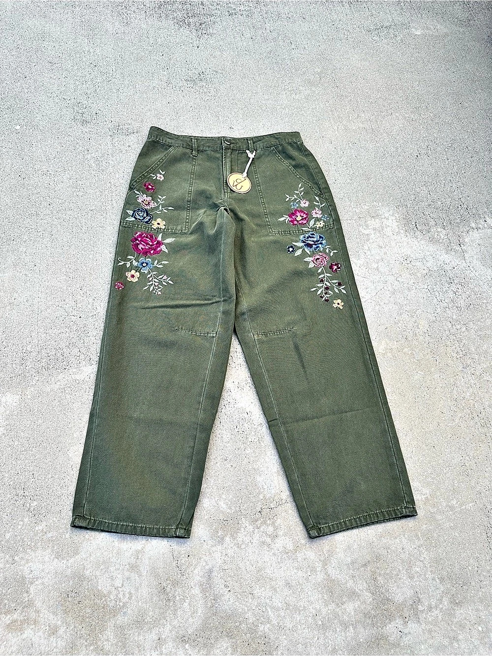 Driftwood  embroidered  Floral Pants Olive Multi  NWT ~Size 6